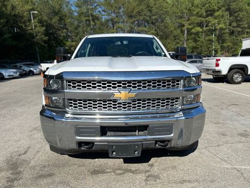 Used 2019 Chevrolet Silverado 2500 W/T AWD/4WD image 2