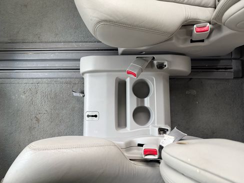 Used 2014 Toyota Sienna XLE image 20