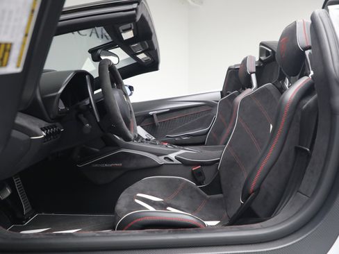 Used 2017 Lamborghini Centenario LP 770-4 AWD/4WD image 11