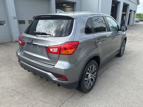 Used 2018 Mitsubishi Outlander Sport ES FWD image 3