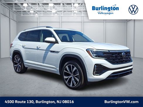 Used 2024 Volkswagen Atlas SEL Premium R-Line image 1