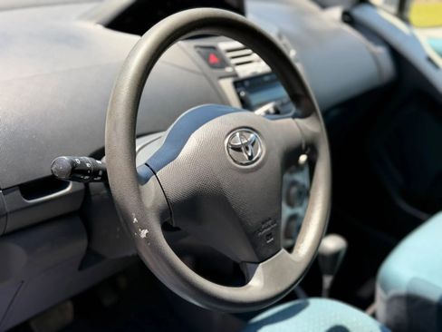 Used 2008 Toyota Yaris S FWD image 9