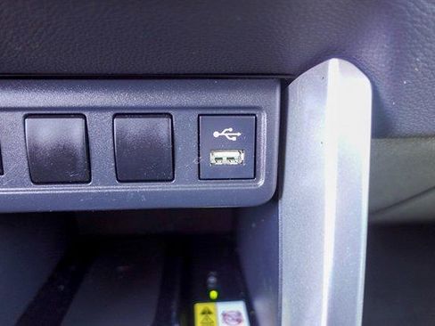 Certified 2022 Toyota Corolla Cross LE AWD/4WD image 25