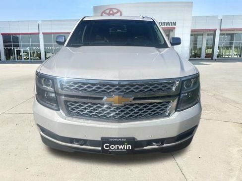 Used 2018 Chevrolet Suburban LT w/ LT Signature Package AWD/4WD image 40