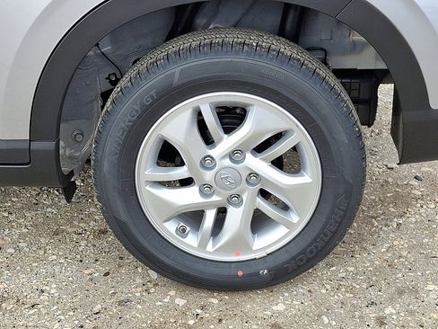 New 2026 Hyundai Venue SE image 18