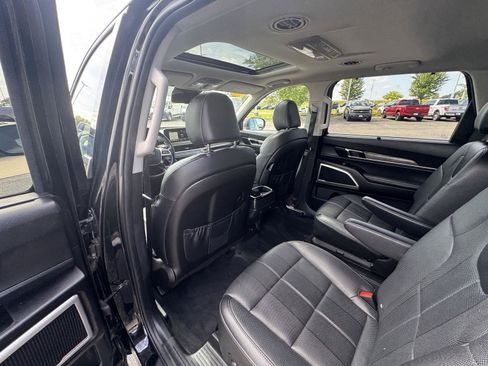 Used 2020 Kia Telluride EX w/ EX Premium Package AWD/4WD image 13