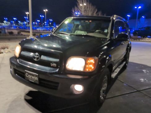 Used 2006 Toyota Sequoia Limited image 3