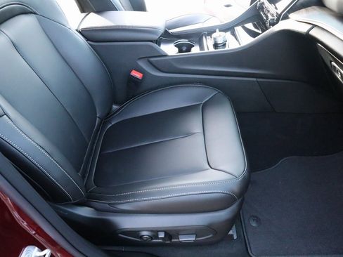 New 2025 Jeep Grand Cherokee L Limited image 15