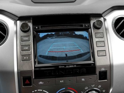 Used 2018 Toyota Tundra SR5 image 19