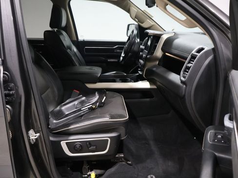 Used 2019 RAM 1500 Laramie image 23