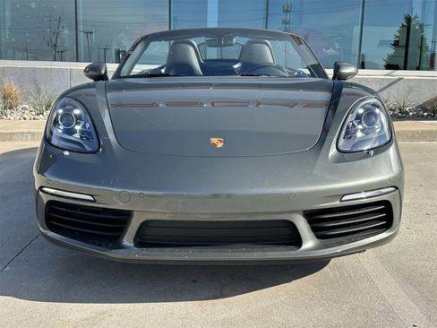 Certified 2024 Porsche 718 Boxster image 10
