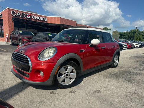 Used 2016 MINI Cooper 4-Door Hardtop w/ Media Package FWD image 1
