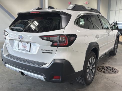 Certified 2023 Subaru Outback Touring XT AWD/4WD image 7