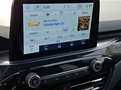 Certified 2024 Ford Escape ST-Line w/ Cold Weather Package image 15