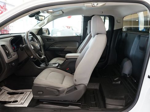 Used 2020 Chevrolet Colorado W/T RWD image 22