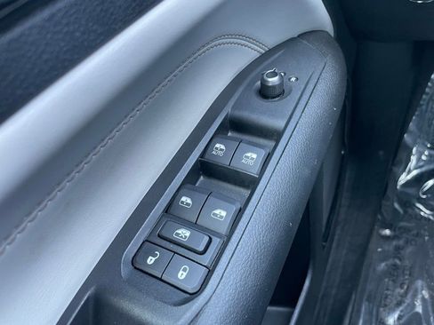 Used 2023 Jeep Compass Limited AWD/4WD image 22