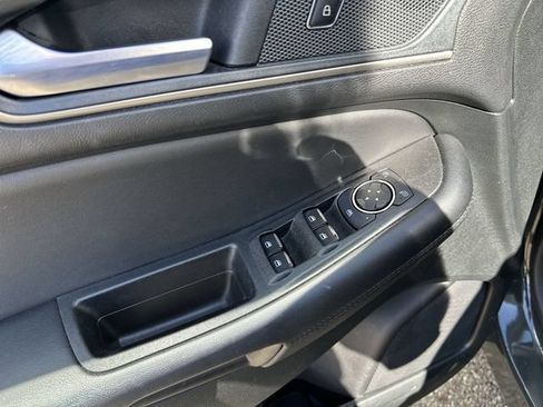 Used 2024 Ford Edge SEL w/ Convenience Package AWD/4WD image 17