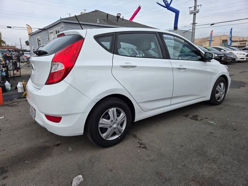 Used 2017 Hyundai Accent SE image 4