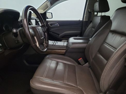 Used 2019 GMC Yukon Denali w/ Denali Ultimate Package AWD/4WD image 17