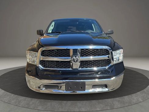 Used 2019 RAM 1500 Classic SLT image 2