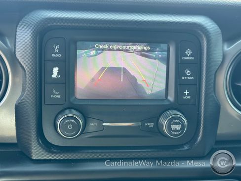 Used 2018 Jeep Wrangler Unlimited Sport S AWD/4WD image 24