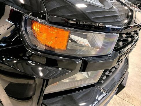 Used 2021 Chevrolet Silverado 1500 Custom Trail Boss AWD/4WD image 34