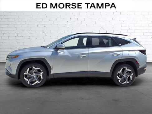 Used 2022 Hyundai Tucson Limited AWD/4WD image 2