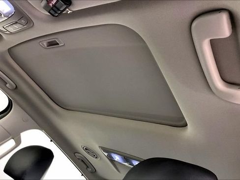 Used 2020 Kia Telluride EX w/ EX Premium Package FWD image 4