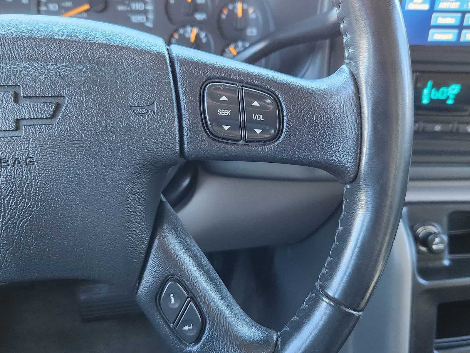Used 2005 Chevrolet Suburban 2500 LT w/ Preferred Equipment Group AWD/4WD image 20