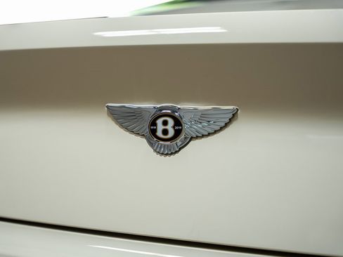 Used 2020 Bentley Continental GT V8 image 16