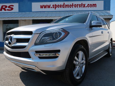 Used 2014 Mercedes-Benz GL 350 BlueTEC 4MATIC image 5