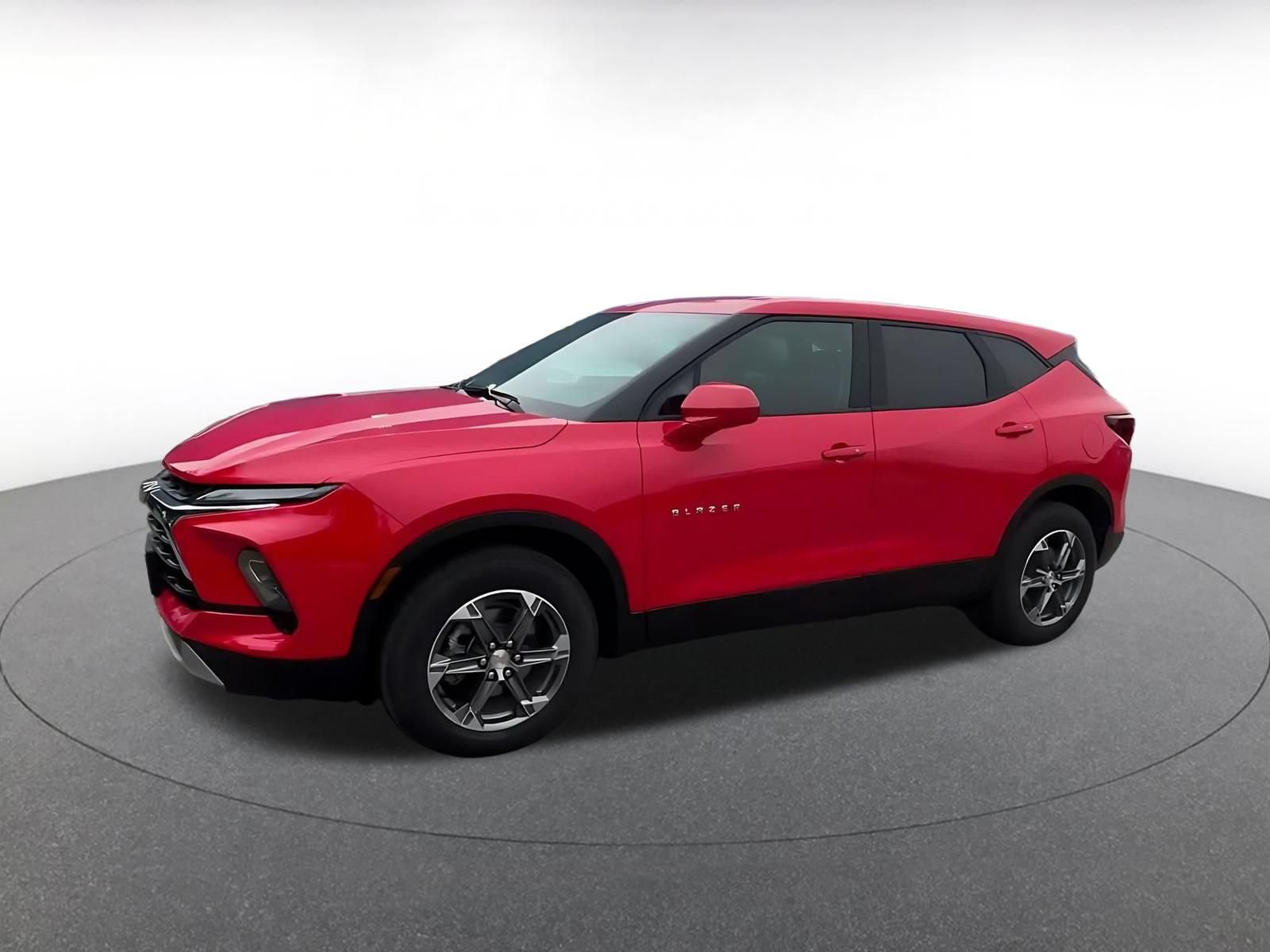 Used 2026 Chevrolet Blazer LT FWD image 7