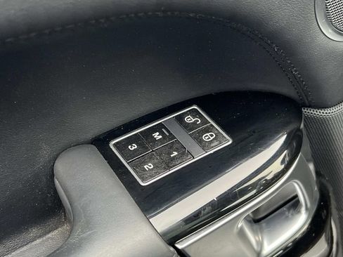 Used 2015 Land Rover Range Rover Supercharged AWD/4WD image 21