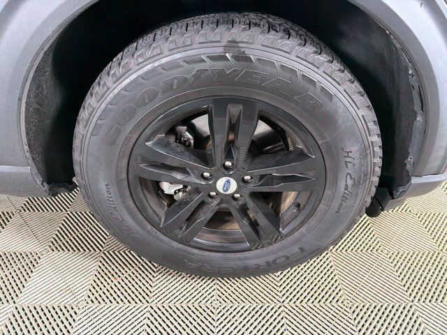Used 2022 Ford Explorer XLT AWD/4WD image 17