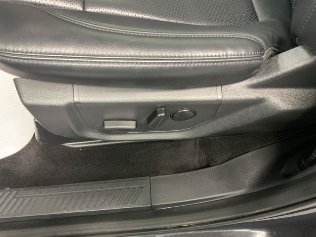Used 2023 Ford Expedition XLT AWD/4WD image 13