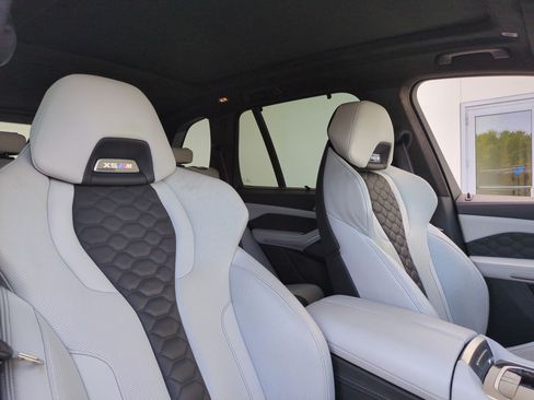 Used 2022 BMW X5 M w/ Competition Package 2 AWD/4WD image 31
