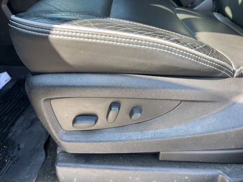 Used 2017 Chevrolet Silverado 1500 High Country image 10