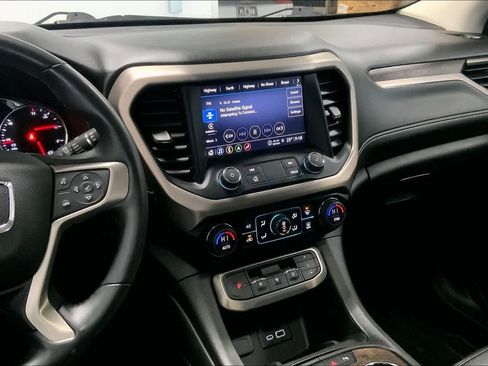 Used 2022 GMC Acadia Denali w/ Denali Ultimate Package image 13