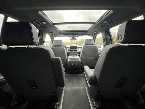 Used 2022 Chevrolet Tahoe RST w/ Sport Performance Package image 26