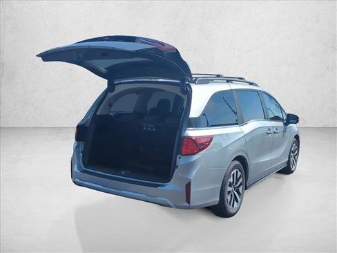 New 2026 Honda Odyssey EX-L image 2