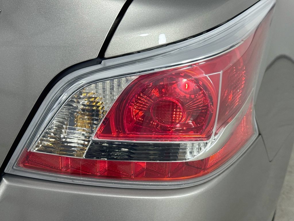 Used 2013 Nissan Altima 2.5 SV FWD image 31