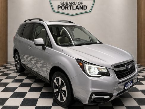 Used 2018 Subaru Forester 2.5i Limited AWD/4WD image 2