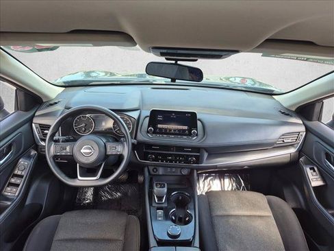 Used 2024 Nissan Rogue SV AWD/4WD image 18