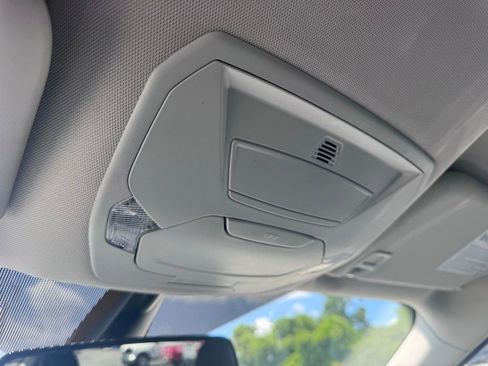 Used 2019 Ford Escape Titanium AWD/4WD image 34