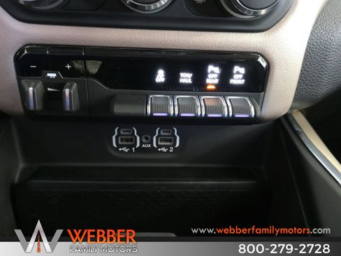 Used 2021 RAM 1500 Laramie AWD/4WD image 25