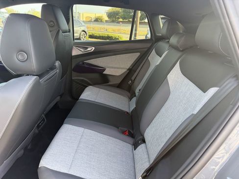 New 2026 Volkswagen ID.4 Pro image 21