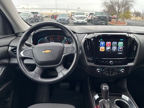Used 2019 Chevrolet Traverse LT image 24