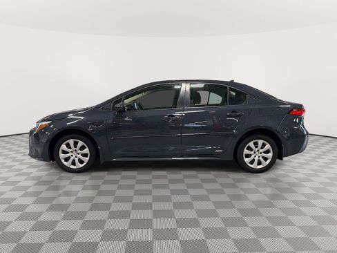 Used 2023 Toyota Corolla LE AWD/4WD image 4