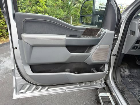 Used 2023 Ford F150 Lariat w/ Max Trailer Tow Package AWD/4WD image 12