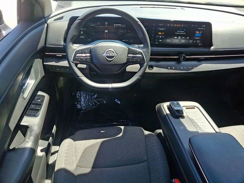 Used 2023 Nissan Ariya FWD image 13